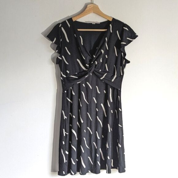 Loft Black White Twist Knot Flutter Sleeve Dress Women's Size Small Petite - Picture 1 of 7